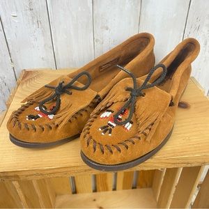 MINNETONKA Thunderbird Moccasins Size 8 Brown Beaded Suede Slip-On Fringe Shoes